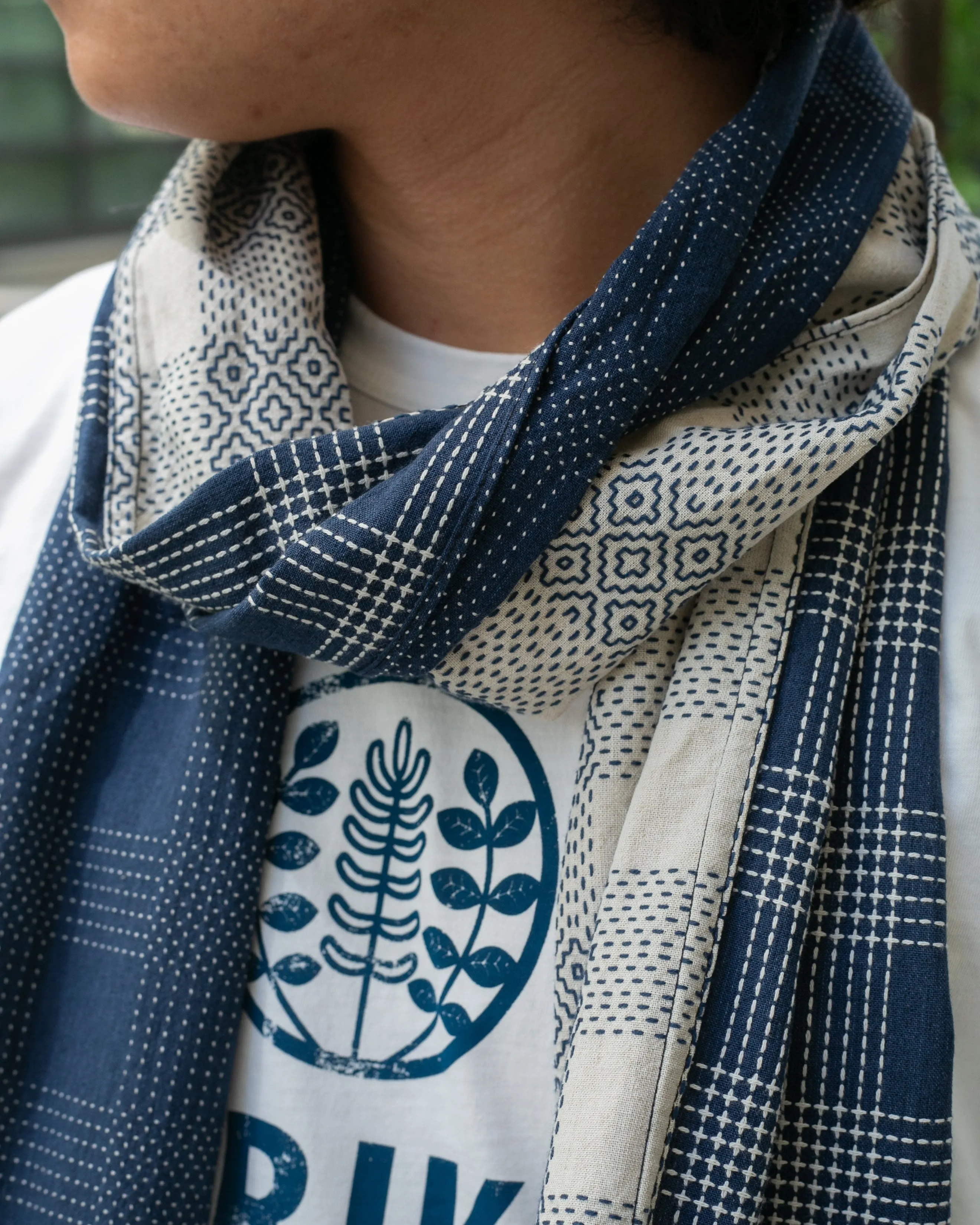 Double Split Sashiko Scarf, Cream and Indigo